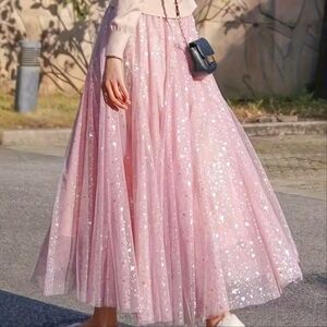 Gorgeous pale pink glamorous long tulle skirt size 14 to 18 stretch waist NWOT